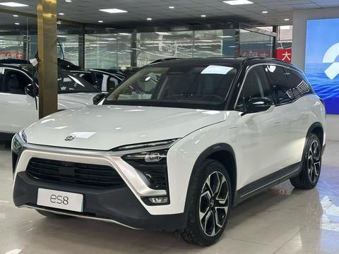 Nio ES8