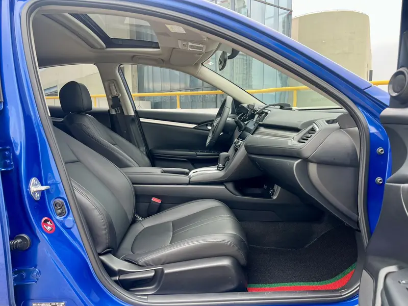 Honda Civic — фото 12