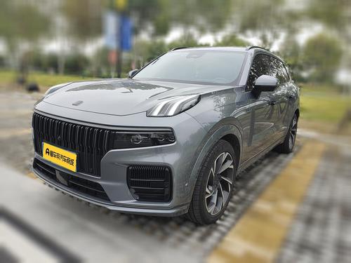 Lynk & Co 09