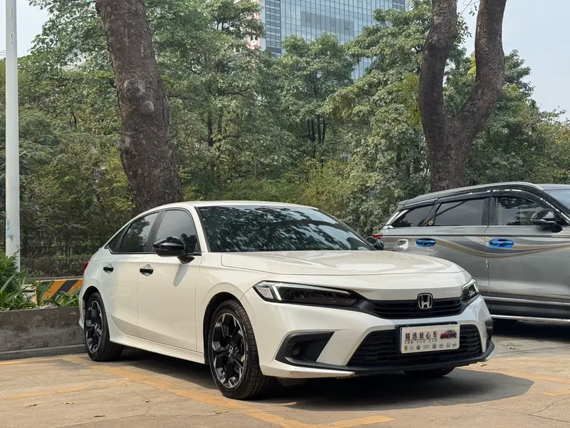 Honda Civic — фото 3
