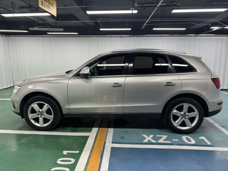 Audi Q5 40 TFSI базовая — фото 4