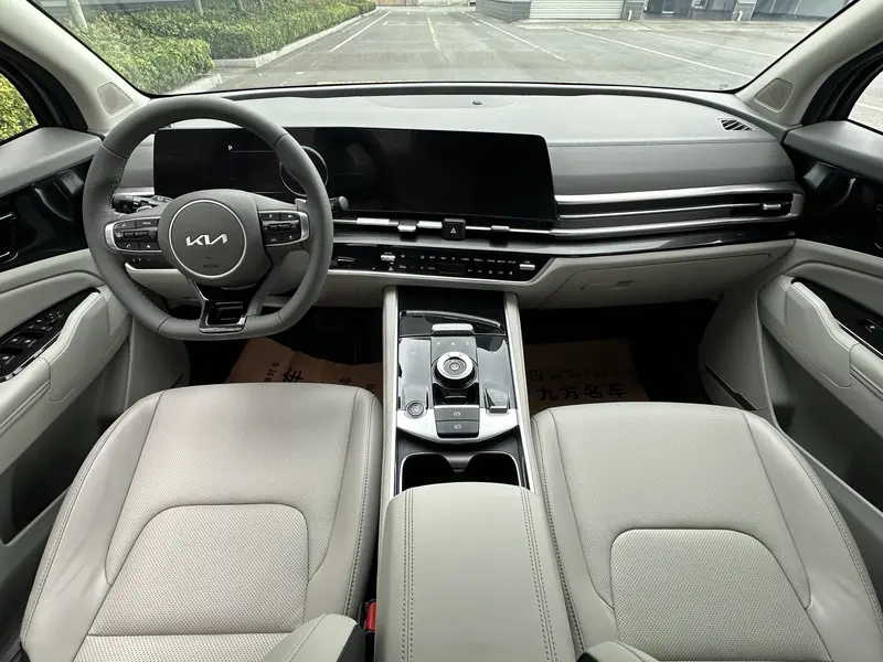 Kia Sportage — фото 7