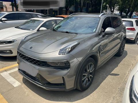 Lynk & Co 01