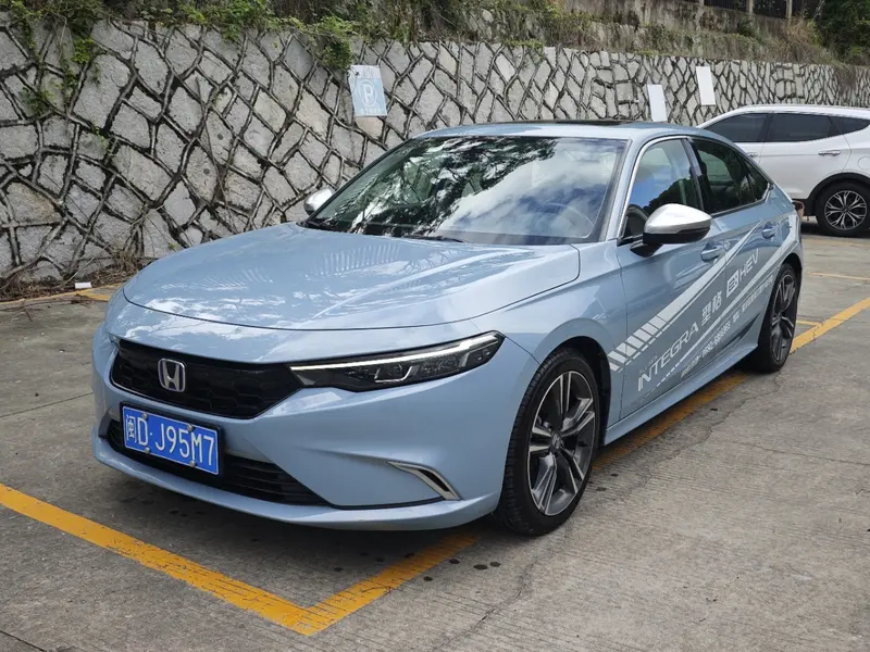 Honda Integra 2.0 L e:HEV ·Luxury