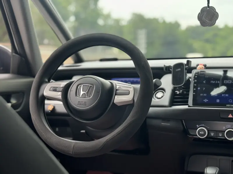 Honda Fit — фото 8
