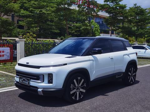 Geely ICON