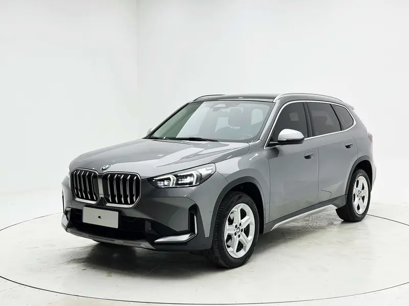 BMW X1 — фото 1