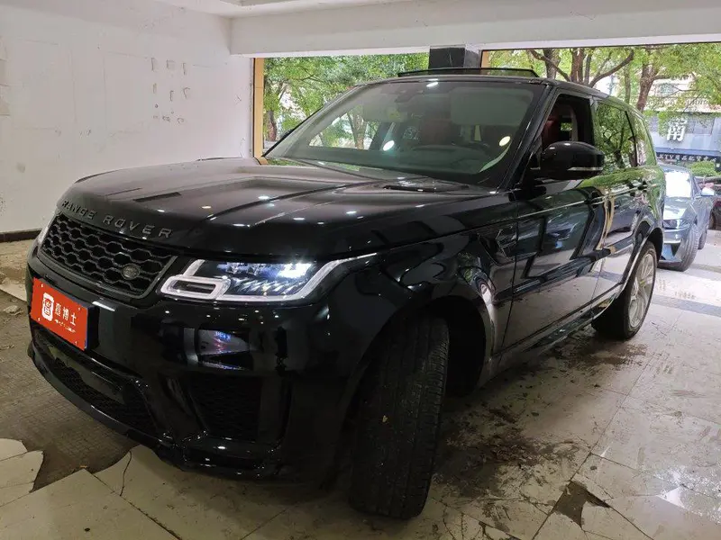 Land Rover Range Rover 3.0 L 6 HSE DYNAMIC