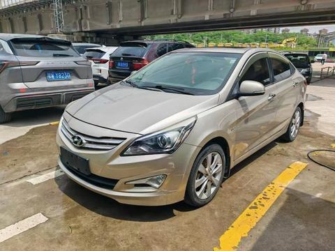 Hyundai Reina