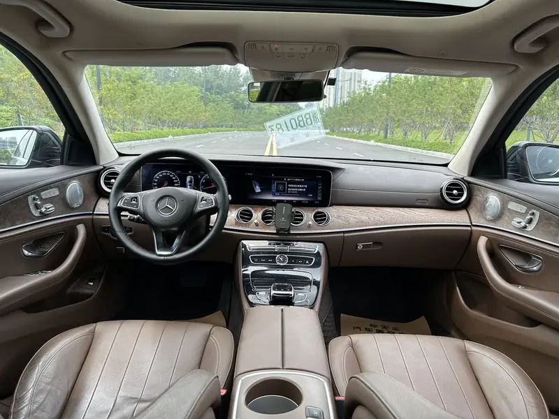 Mercedes-Benz E-Class E 320 L 4MATIC — фото 7