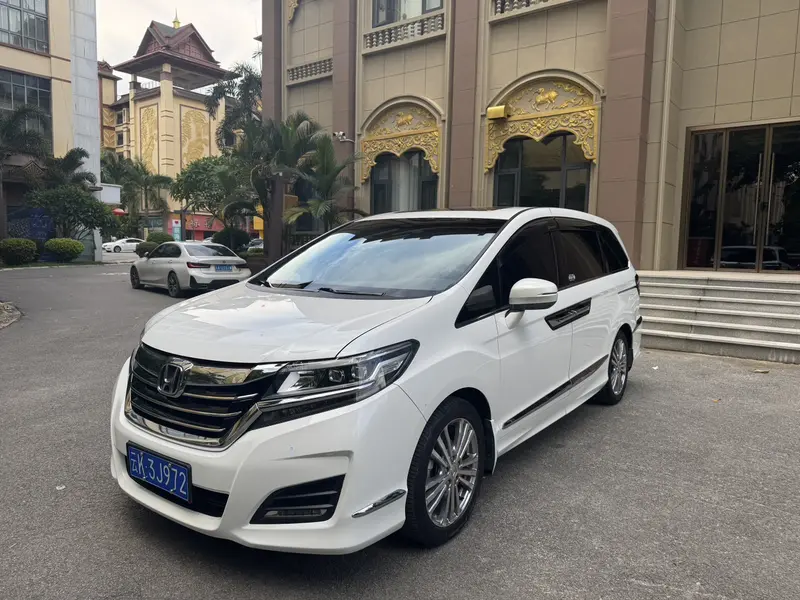 Honda Elysion 2.4 L