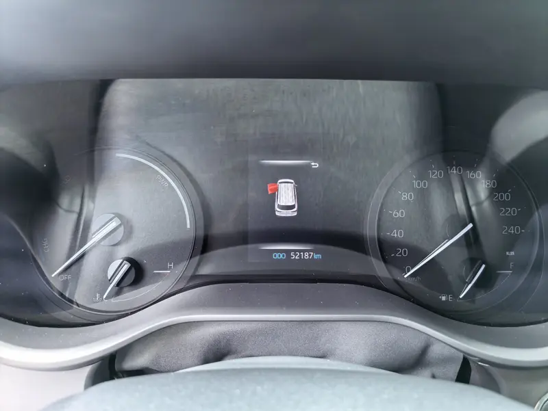 Toyota Granvia — фото 8