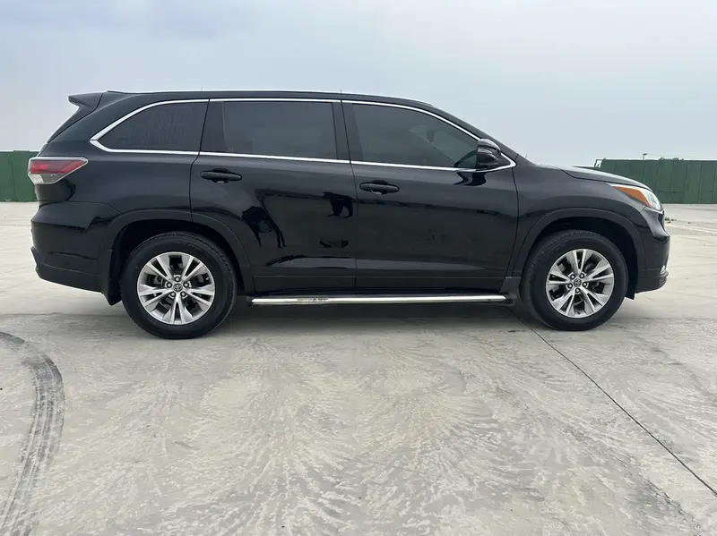 Toyota Highlander — фото 8