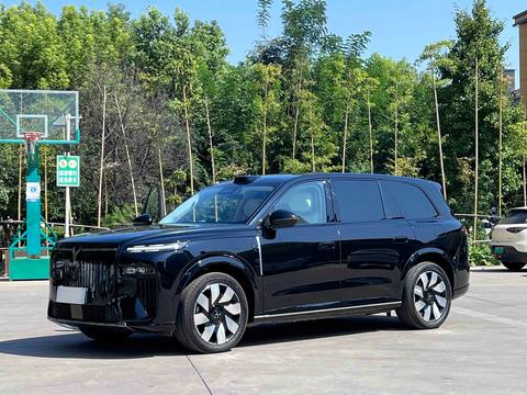 VOYAH Taishan X8 PHEV, 2026 год