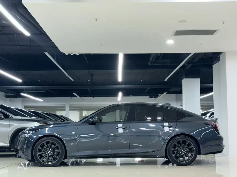 Cadillac CT5 — фото 3