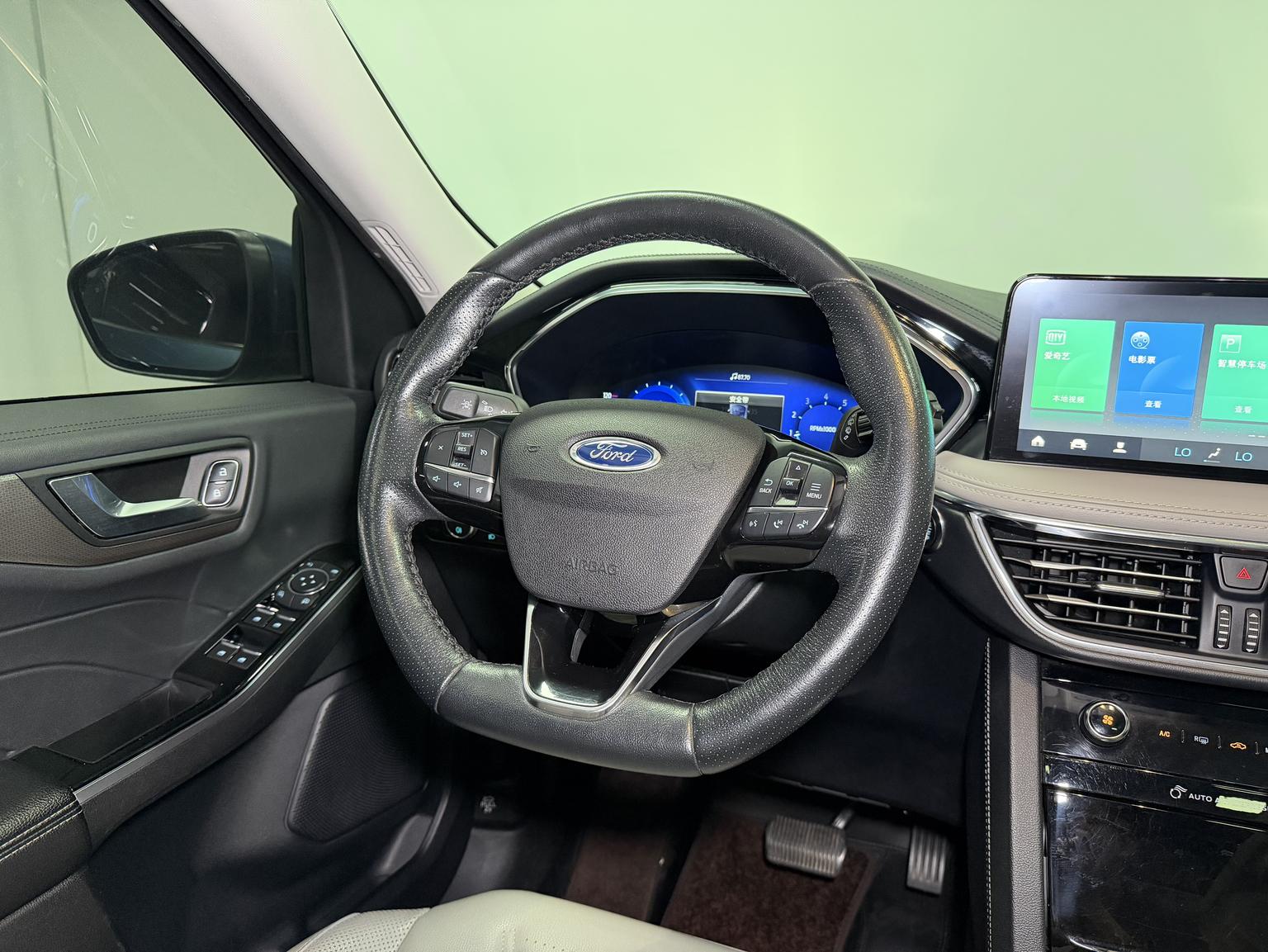 Ford Escape — фотографии объявления, Фото 12