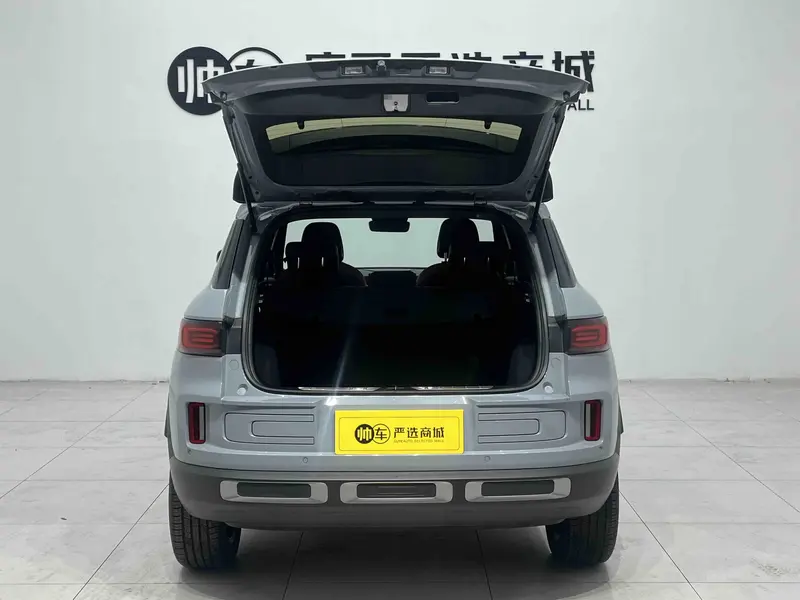 Geely Icon — фото 16