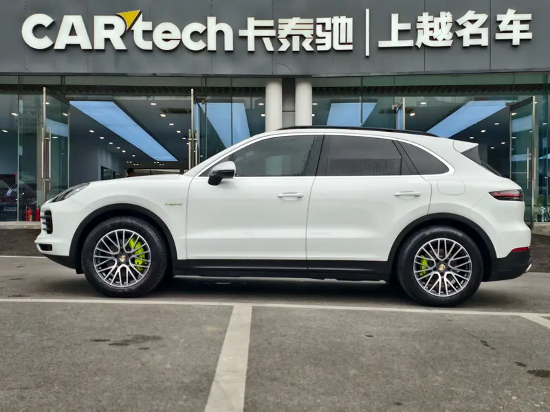 Porsche Cayenne E-Hybrid 2.0 T — фото 2