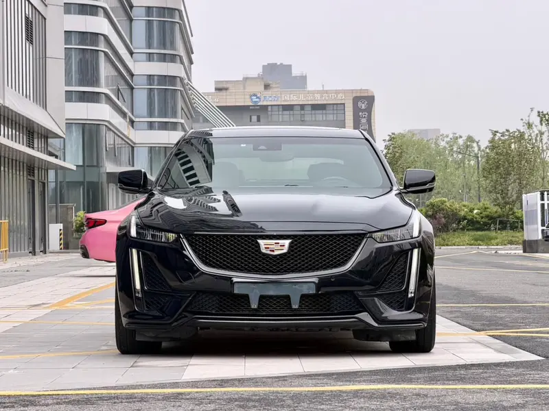 Cadillac CT5 — фото 2