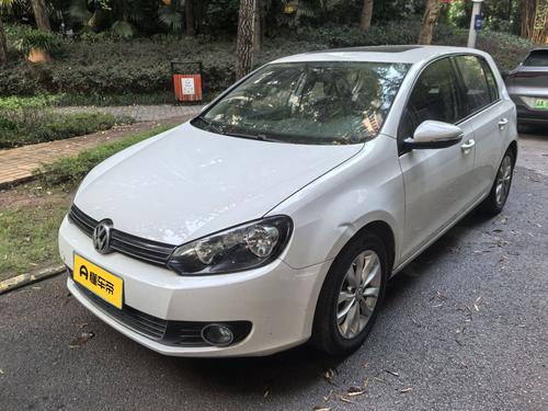 Volkswagen Golf 2014 1.6L AT Fashion