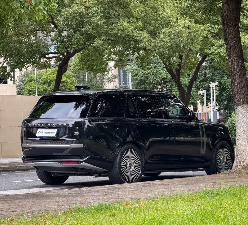 Land Rover Range Rover 3.0 L6 400PS — фото 6