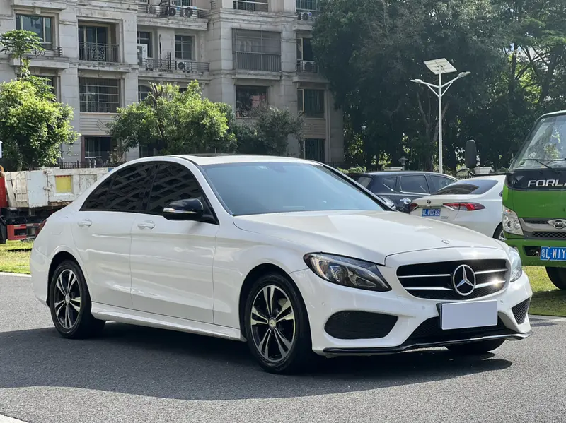 Mercedes-Benz C-Class — фото 3