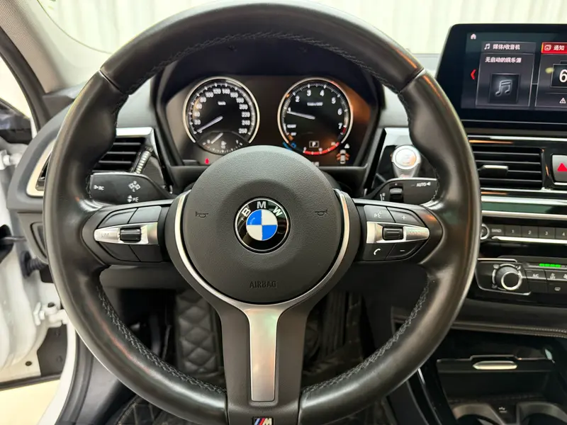 BMW 1 Series — фото 10