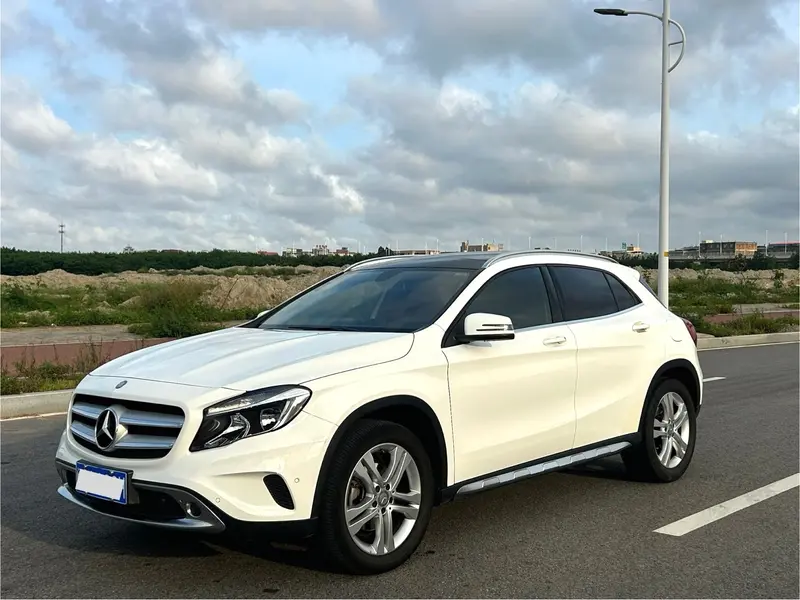 Mercedes-Benz GLA — фото 1