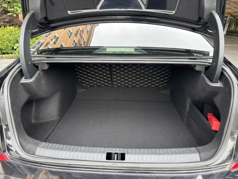 Volkswagen Passat — фото 19