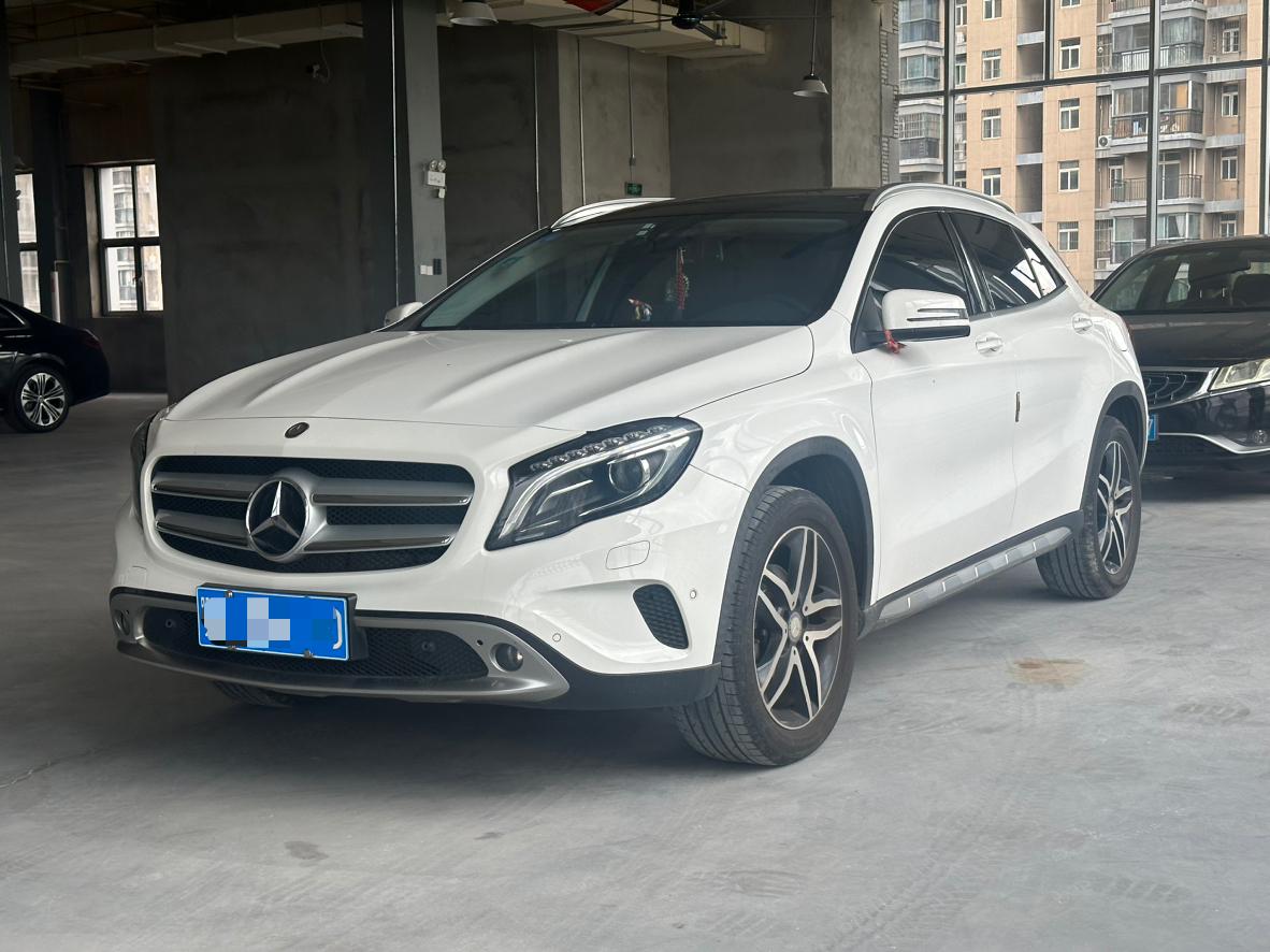 Mercedes-Benz GLA 2017 1