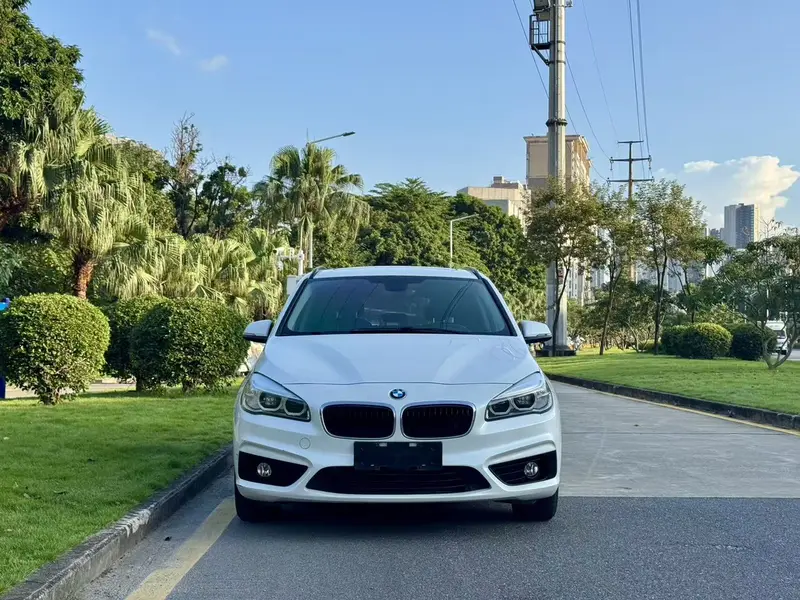 BMW 2 Xi Lv Xing Che 218i продвинутая — фото 2