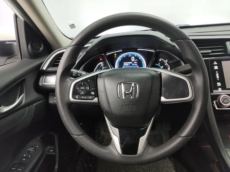 Honda Civic — фото 16