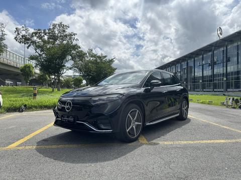 Mercedes-Benz EQS SUV