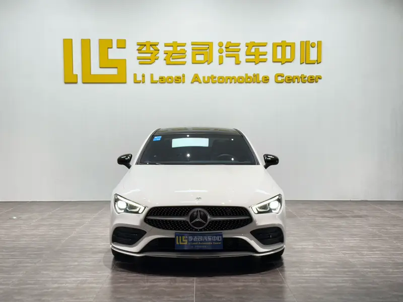 Mercedes-Benz CLA 200 — фото 2