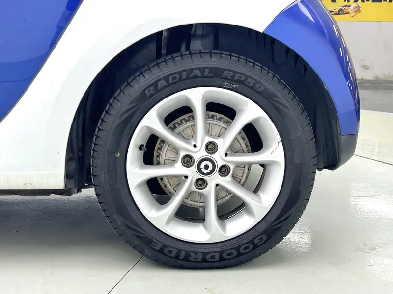 Smart forfour 1.0 L 52 — фото 11
