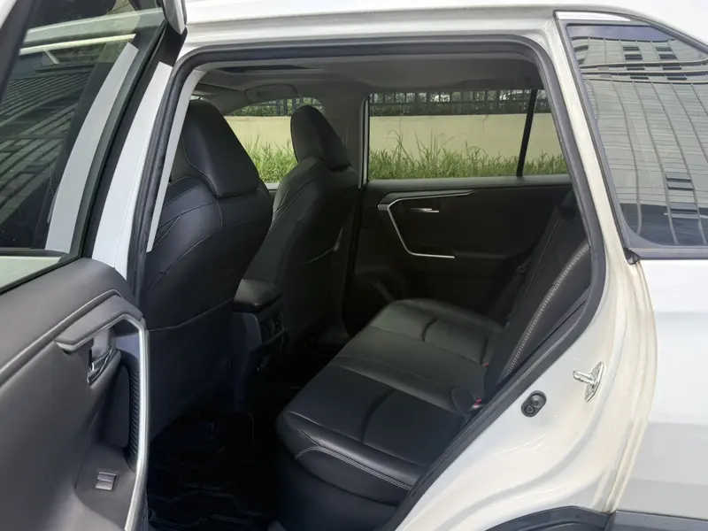 Toyota RAV 4 2.5 L CVT 4 WDPLUS — фото 13