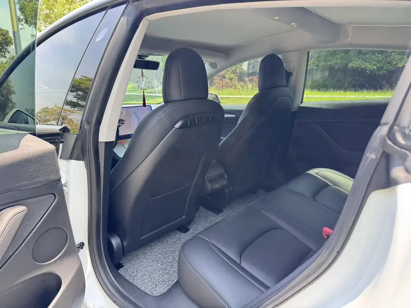 Tesla Model 3 RWD — фото 9