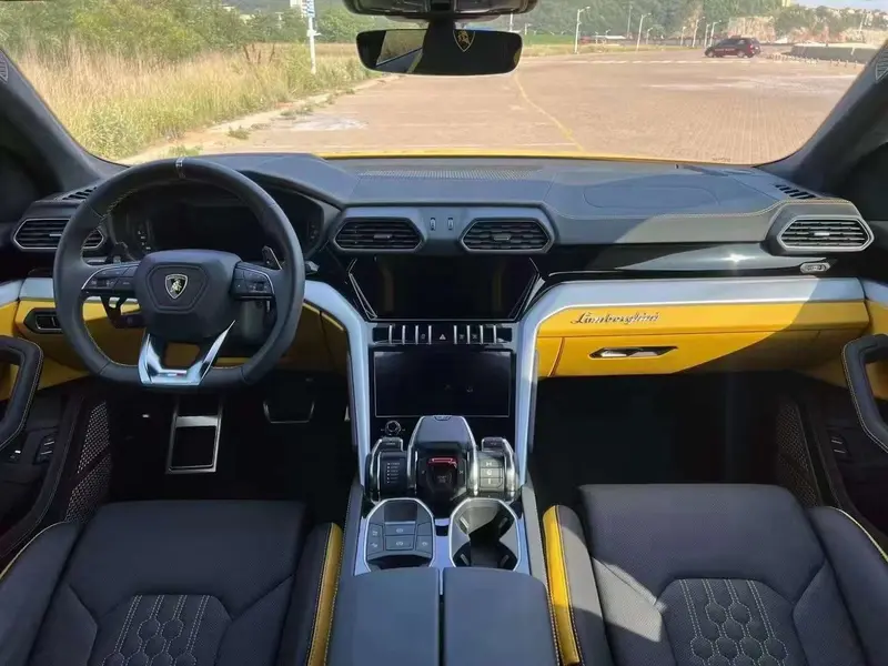 Lamborghini Urus 4.0 T V 8 S — фото 4