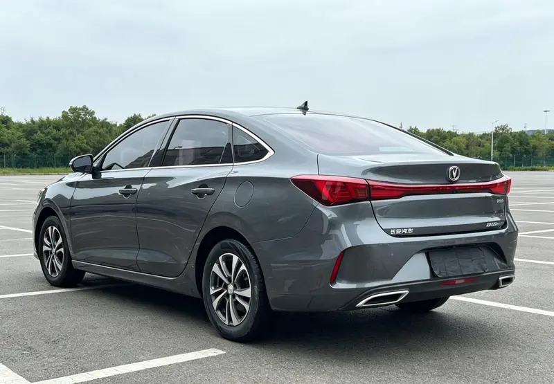 Changan Eado — фото 4