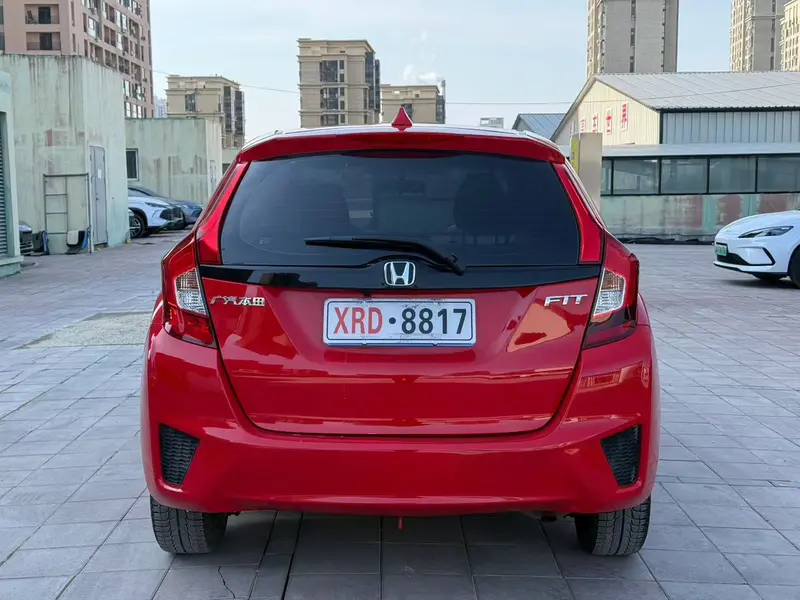 Honda Fit — фото 5