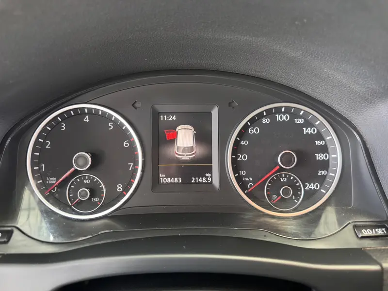 Volkswagen Tiguan — фото 11