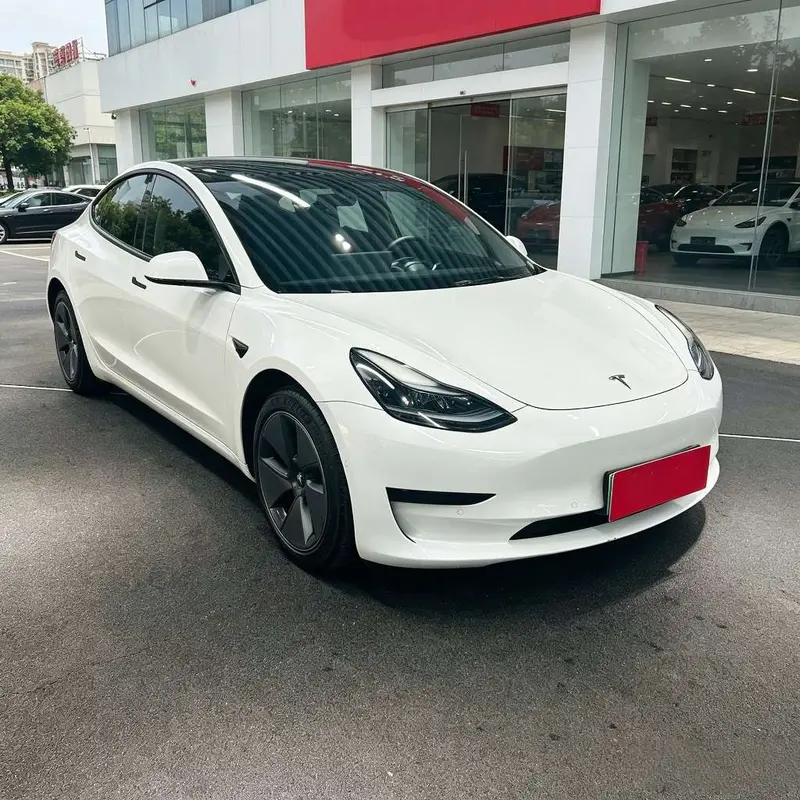 Tesla Model 3 — фото 3