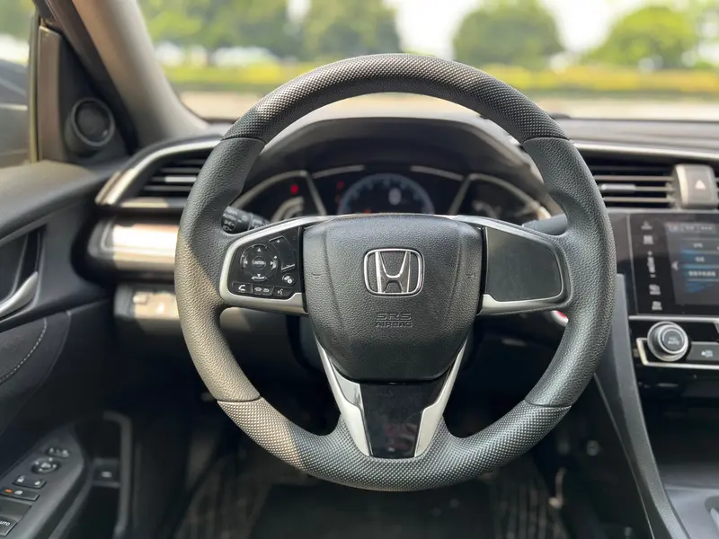 Honda Civic — фото 9