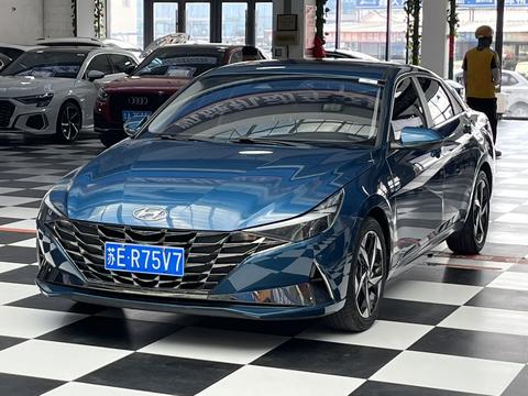 Hyundai Elantra