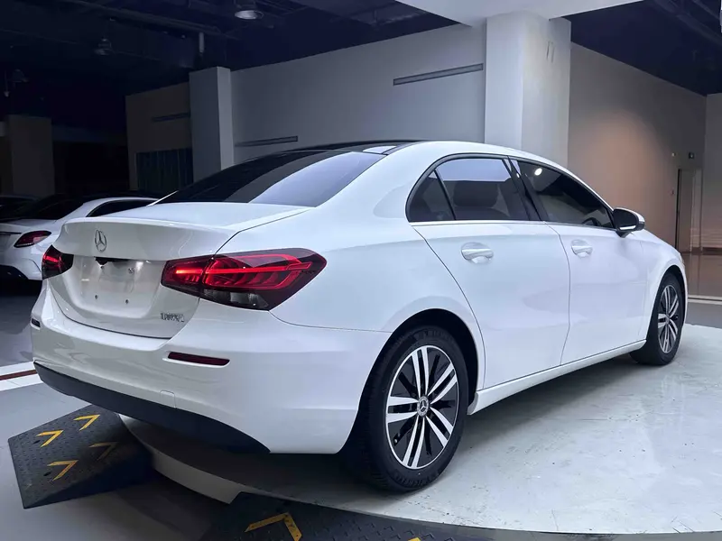 Mercedes-Benz A-Class A 180 L — фото 7