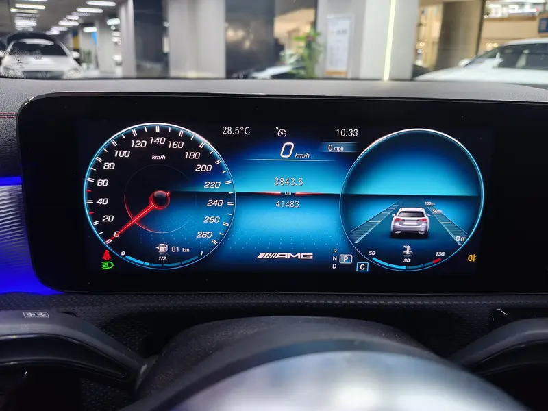 Mercedes-Benz A-Class AMG A 35 L 4MATIC — фото 6