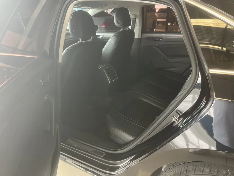 Volkswagen Passat — фото 9