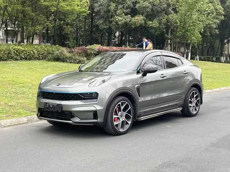 Lynk&Co 05