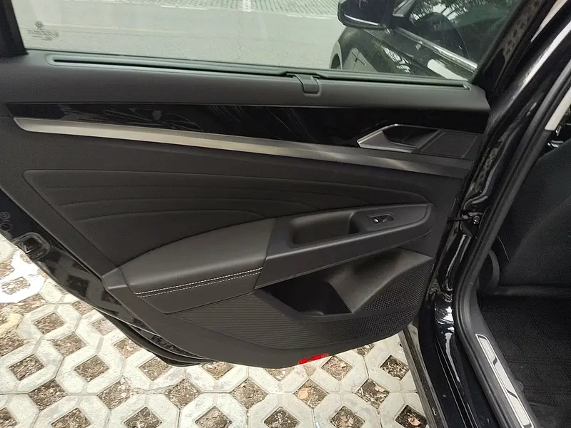 Volkswagen Passat 330 TSI Luxury — фото 15