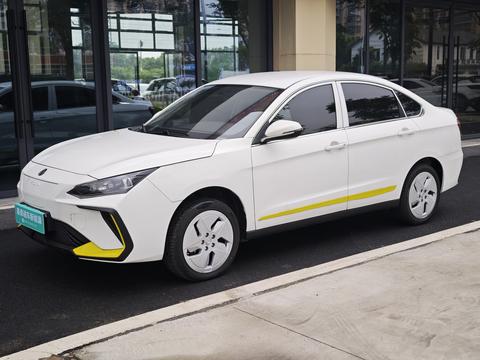 Dongfeng Aeolus E70, 2023 год